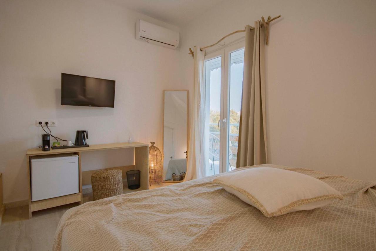 Olive Grove Suites Boutique Hotel Moraitika Eksteriør billede